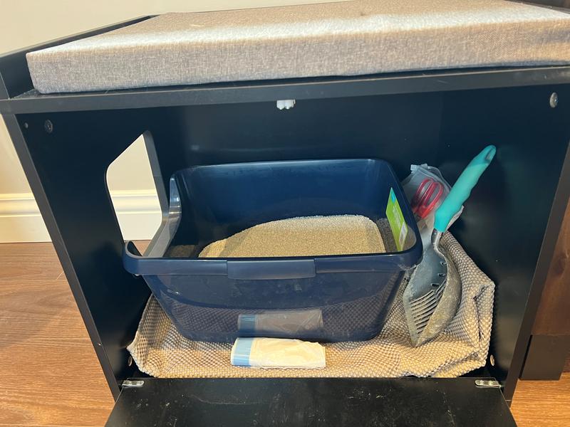 Fits litter pan, bags and scoop