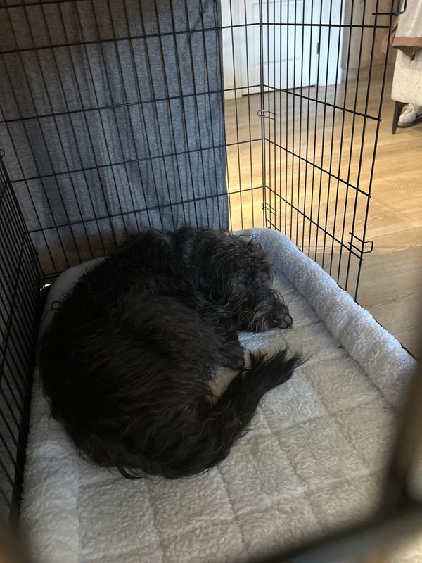 Snuggle-ready crate mat