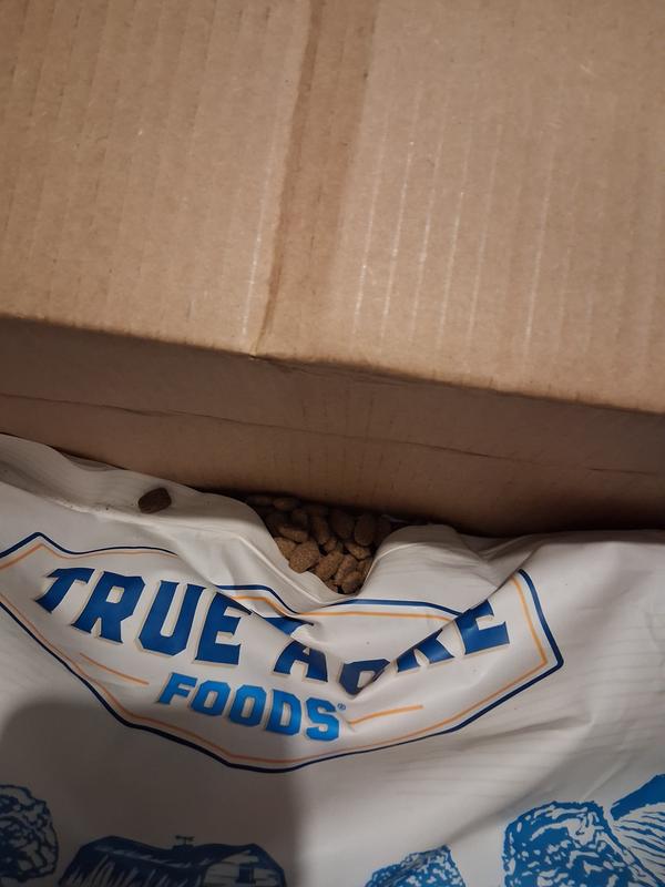 Open and exposed dog food due to careless packaging