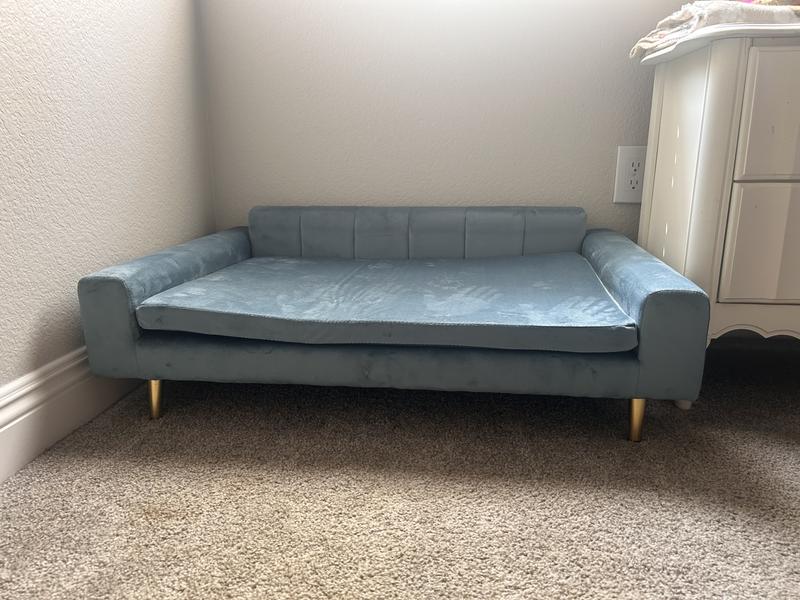 Very classy and comfy, the gold legs are 👌