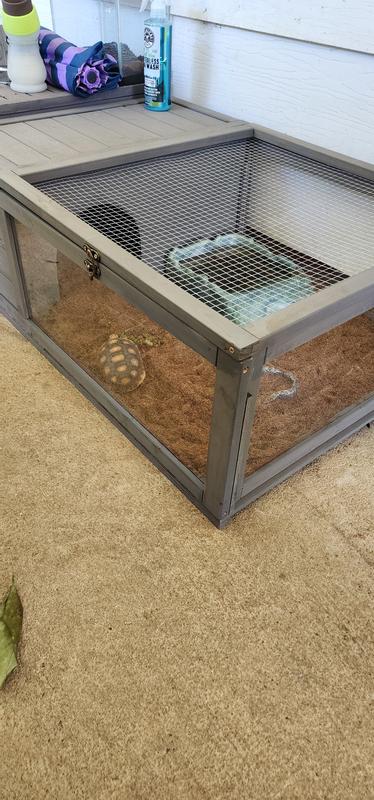 PawHut Wooden Indoor/Outdoor Tortoise Habitat