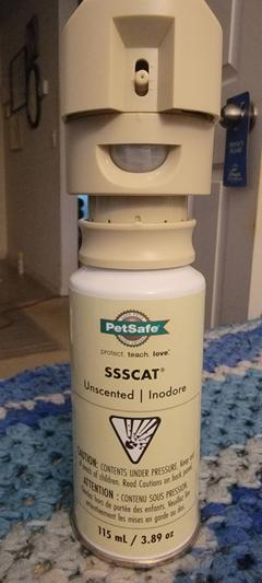 PETSAFE SSSCAT Motion Activated Dog Cat Spray 3.89 oz bottle