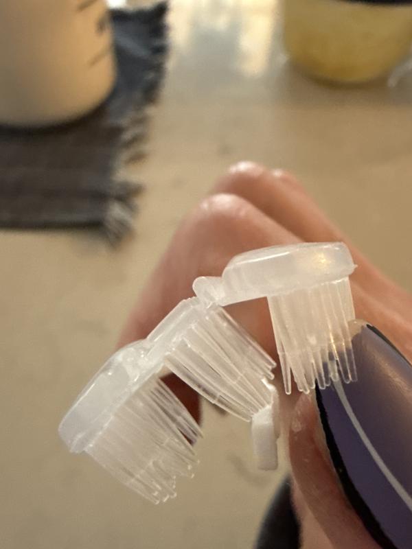 Side bristle broke away from prong when washed.