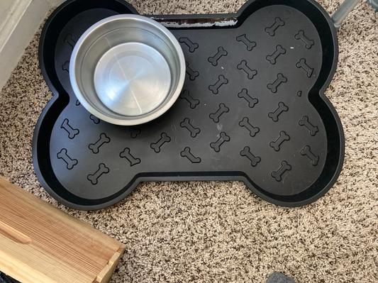 Bone shaped shop dog food mat