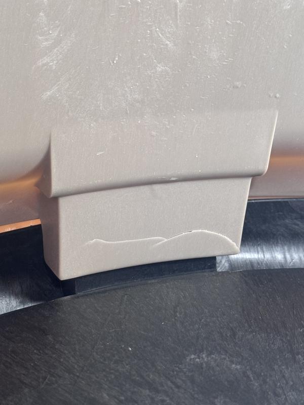 Cracked clasp/connection piece