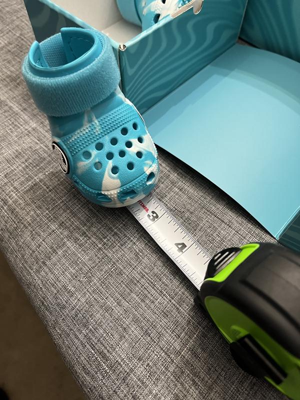 From the photos you can see the quality and the measurement of the medium size. They measure approximately 2.5 inches