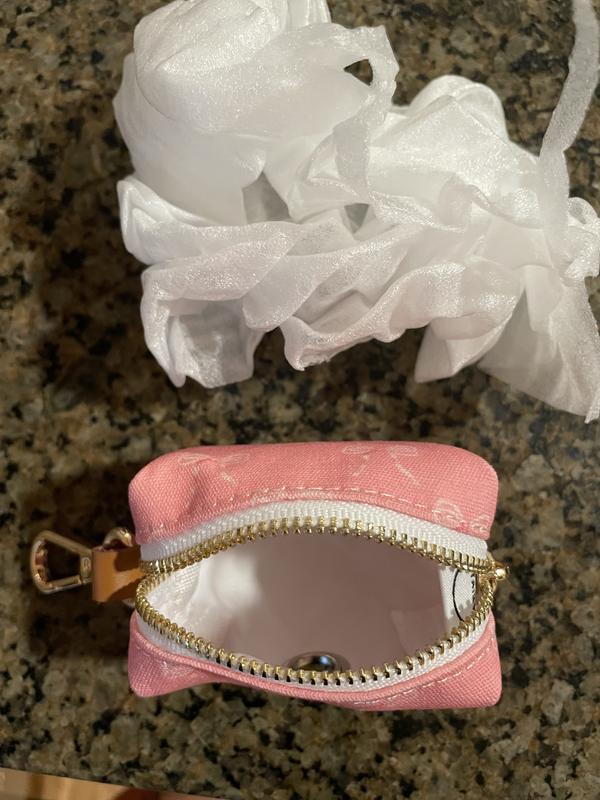 Wasteful filler. This should have been a small roll of poop bags, not this non-recyclable filler.