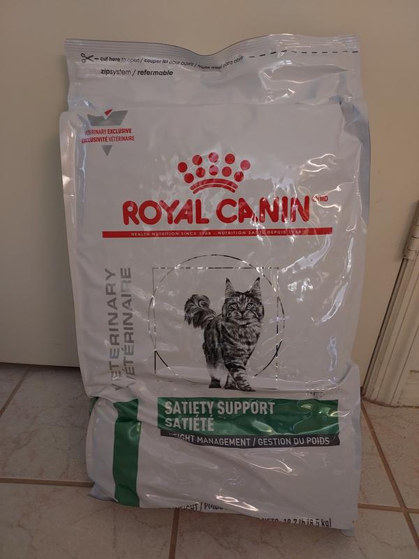 Royal canin satiety 2024 cat food reviews