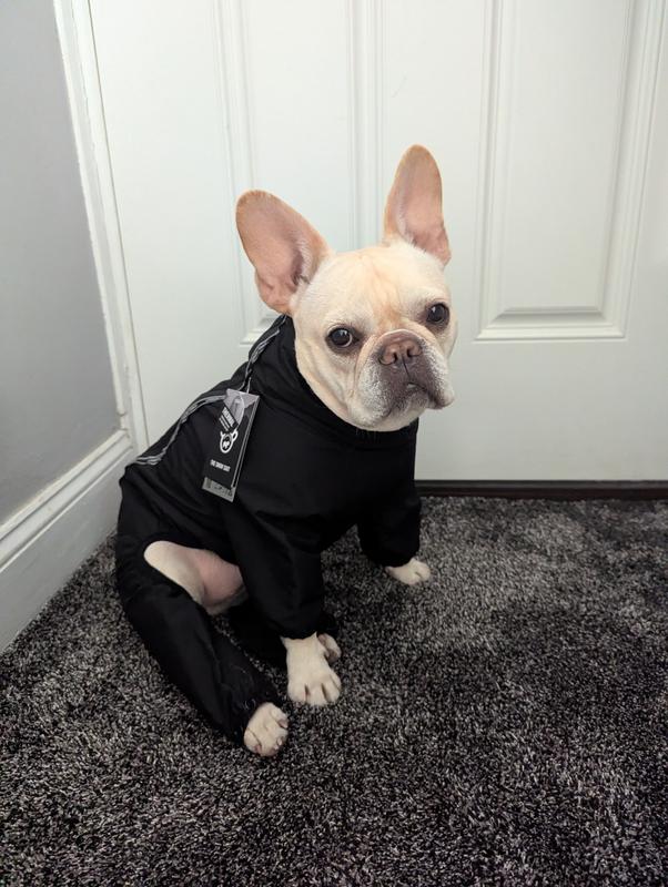 Tight fit in the chest