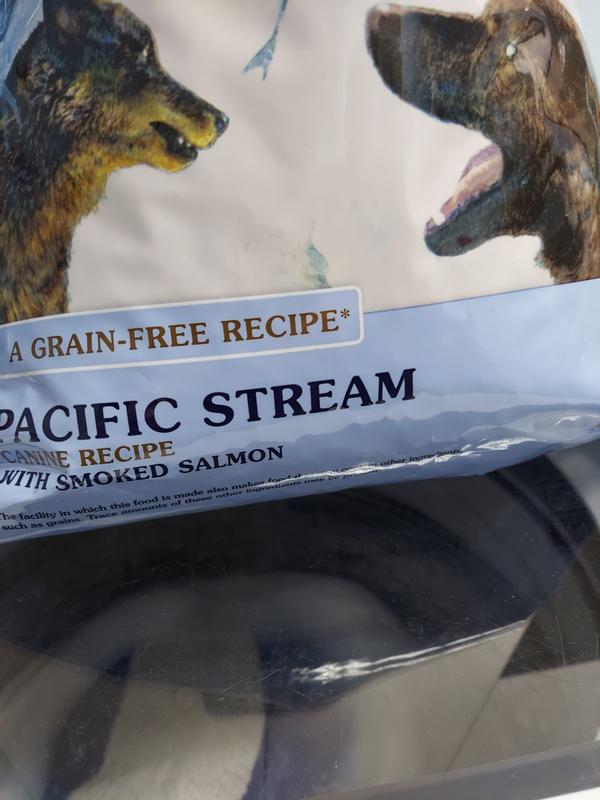  Taste of the Wild Pacific Stream Grain-Free Dry Dog Food with  Smoke-Flavored Salmon 28lb : Pet Supplies