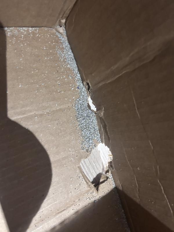 Lifted the litter and the box it came in was  damaged