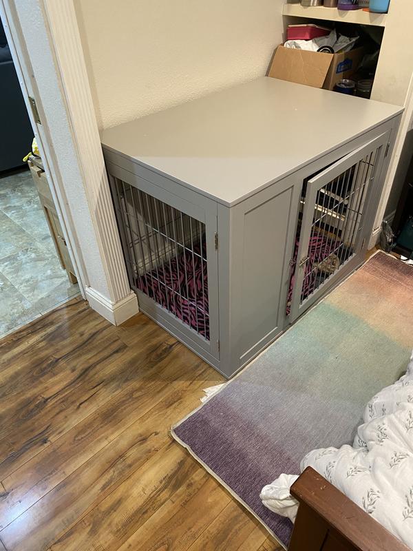 Fits perfectly in our bedroom!