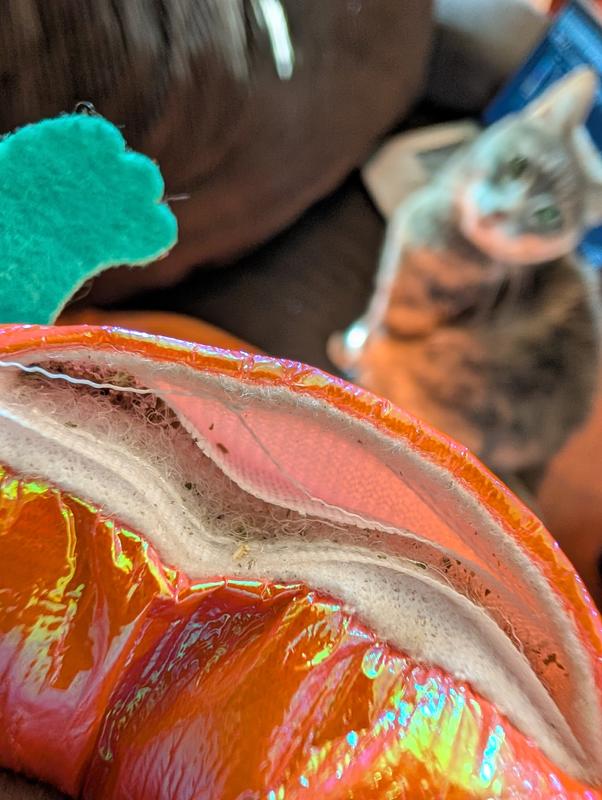 Poorly sewed, unfinished seams