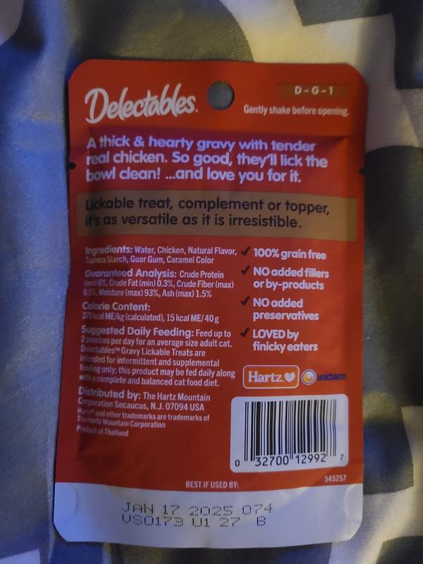 HARTZ Delectables Gravy Non Seafood Chicken Lickable Cat Treats, 1.4oz
