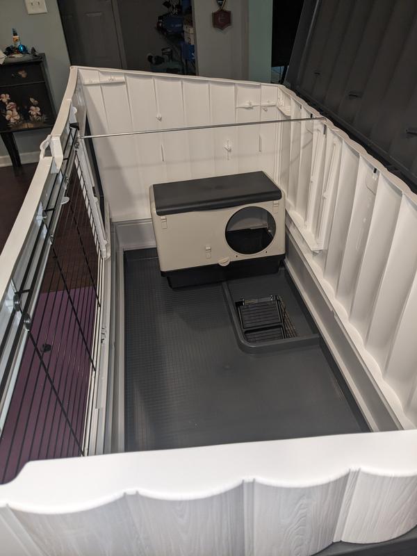 This tiny box is what they call the third floor.