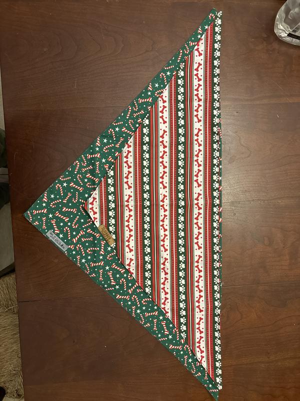 The “XL” on top of the other brands “Large- way smaller