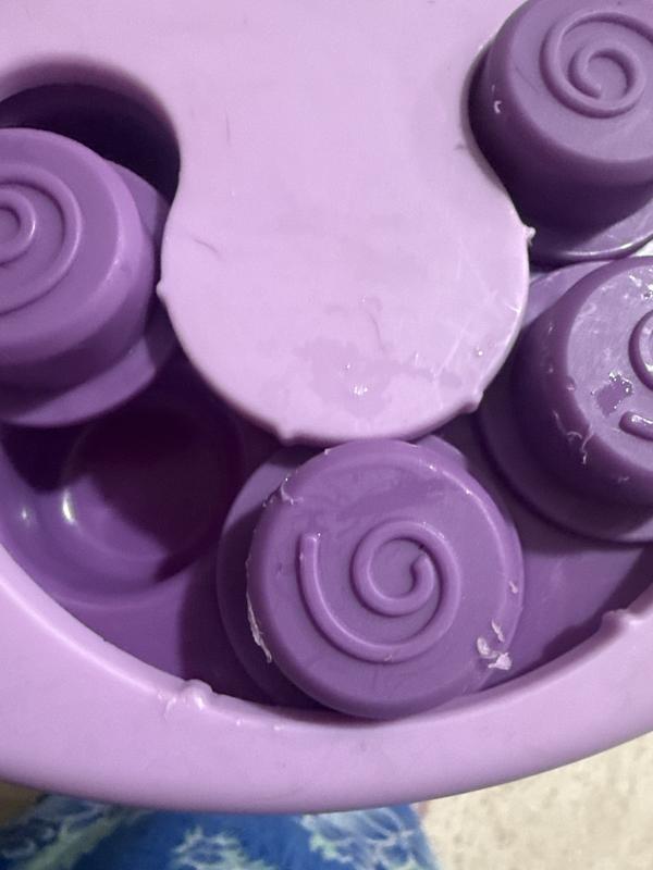 Buttons to hard to move