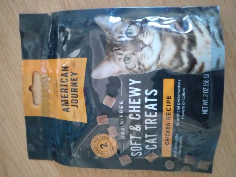 AMERICAN JOURNEY Chicken Flavor GrainFree Soft & Chewy Cat Treats 2oz bag bundle of 2