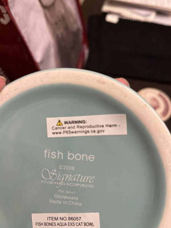 Prop 65 warning sticker on food item