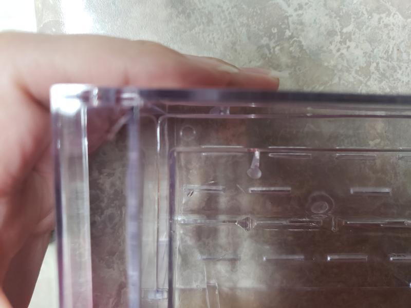 Very large gap between side wall and V baby protector