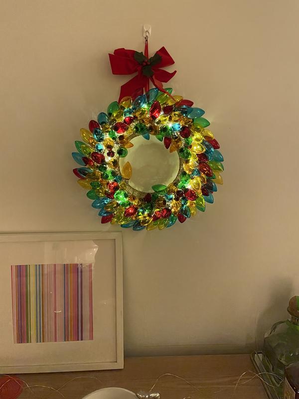 17 in. Retro C9 Bulb Wreath - Multi-Color – Mr. Christmas