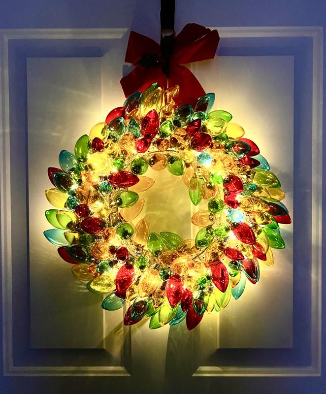 17 in. Retro C9 Bulb Wreath - Multi-Color – Mr. Christmas