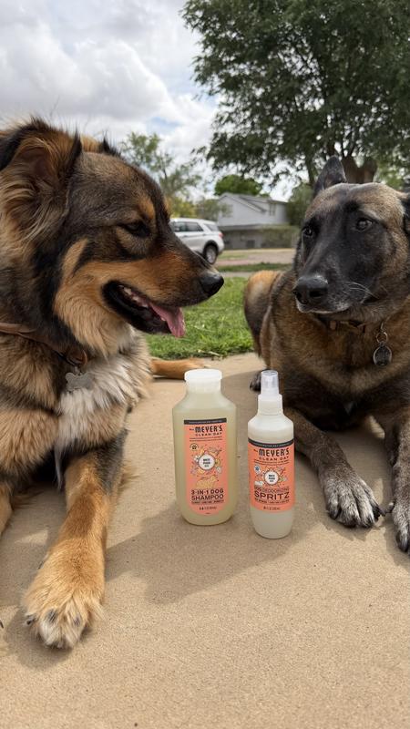 ポリスター　フレッシュ　ヘア＆ボディミスト 200mL White Peach Dog Deodorizing Spritz – Mrs. Meyer's Clean Day