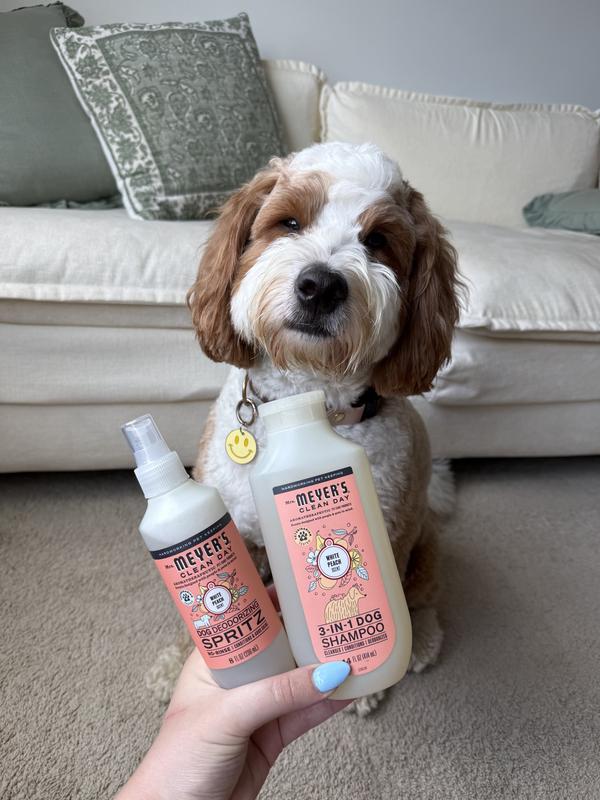 White Peach Dog Deodorizing Spritz – Mrs. Meyer's Clean Day