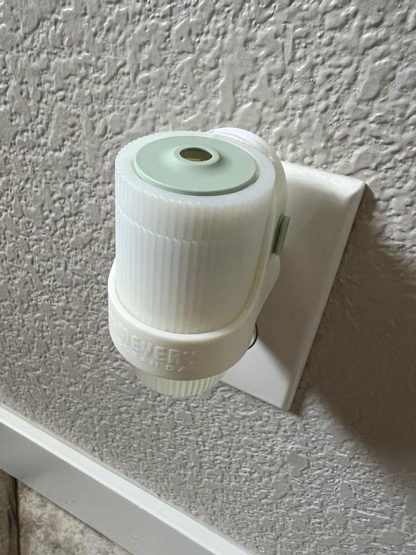 Plug In Oil Warmer – Mrs. Meyer's Clean Day