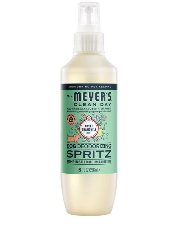 Sweet Chamomile Dog Deodorizing Spritz – Mrs. Meyer's Clean Day