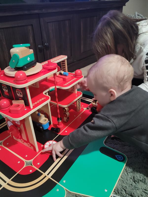 Customer photo for "FAO Schwarz makes quality products"