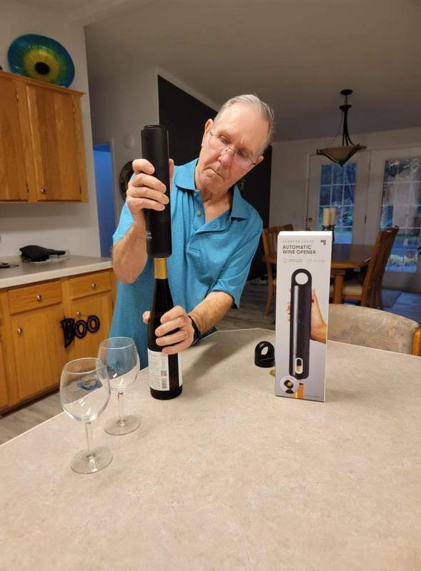 Just apply to too of bottle