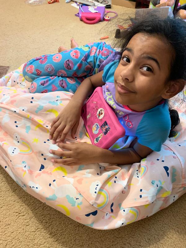 My daughter loves her plushies storage bag