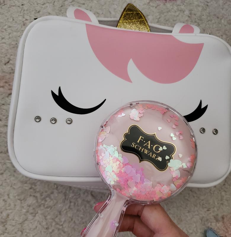 Customer photo for "Unicorn bag with hair assessories"
