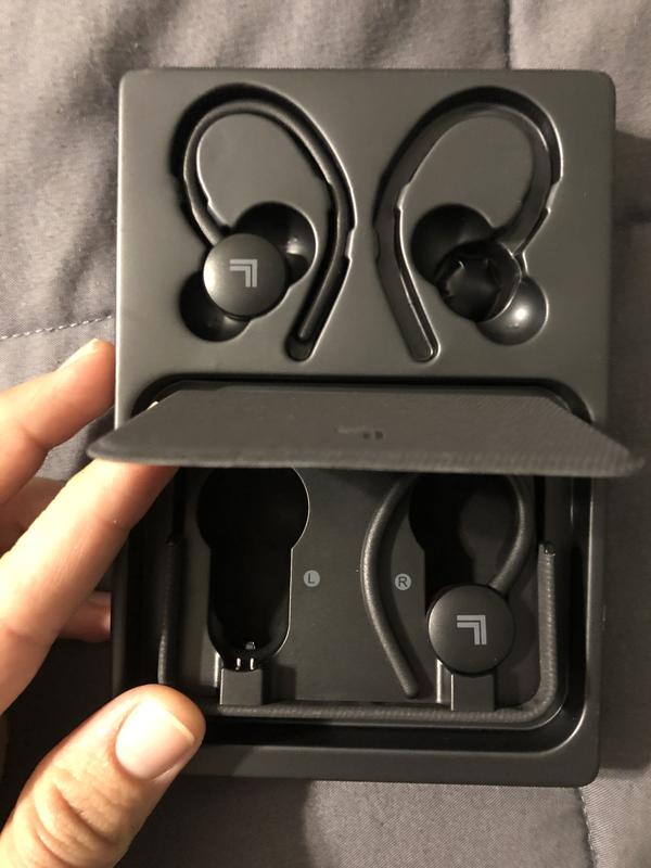 Nice packaging with earbuds and magnetic close case
