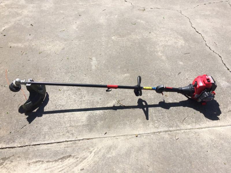Craftsman CMXGTAMD30SA 30cc 4Cycle 17Inch Straight Shaft Gas Powered