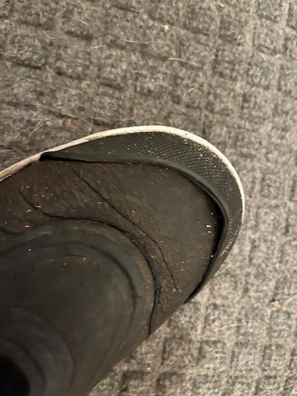 cracked uppers and gap in toe