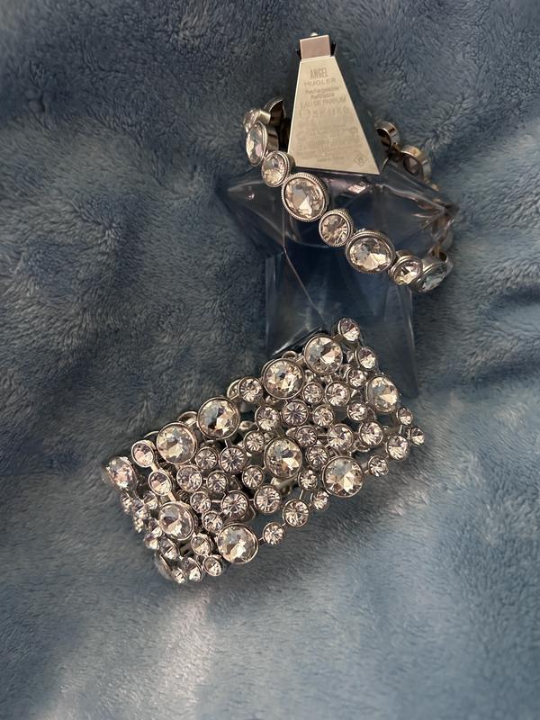 Customer carousel item 3.