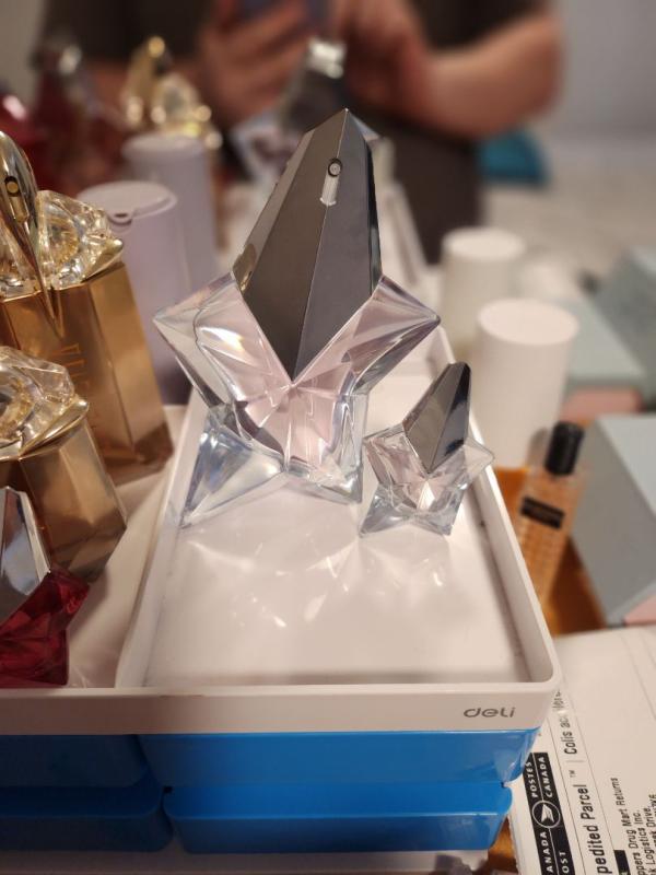 Customer photo for "Easier to wear version of edp"