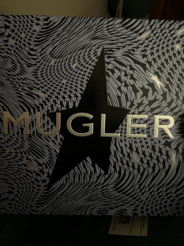 My new scent alien goddess