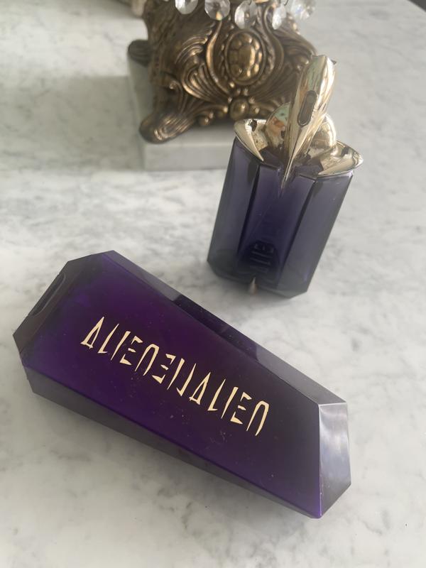 Review Thumbnail Image 0 382075609