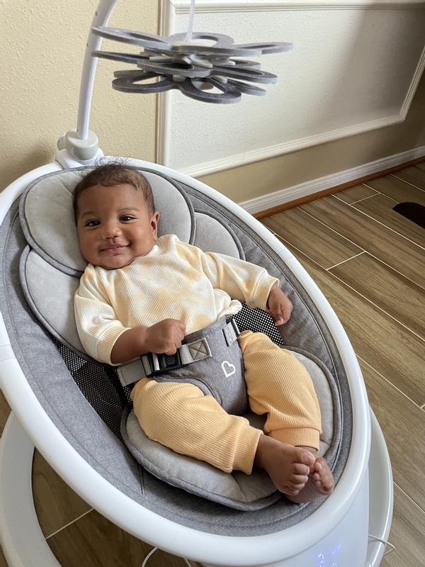 Munchkin Bluetooth Enabled Baby Swing