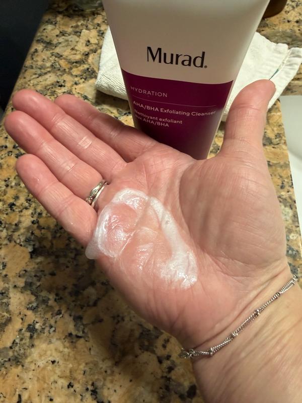 Customer photo for "Quality & Gentle Exfoliating Cleaner"