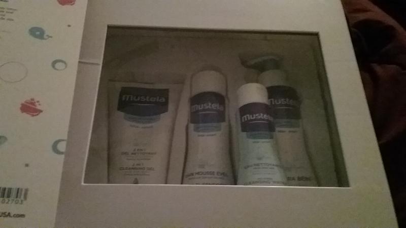 Customer photo for "Great baby bath set!"