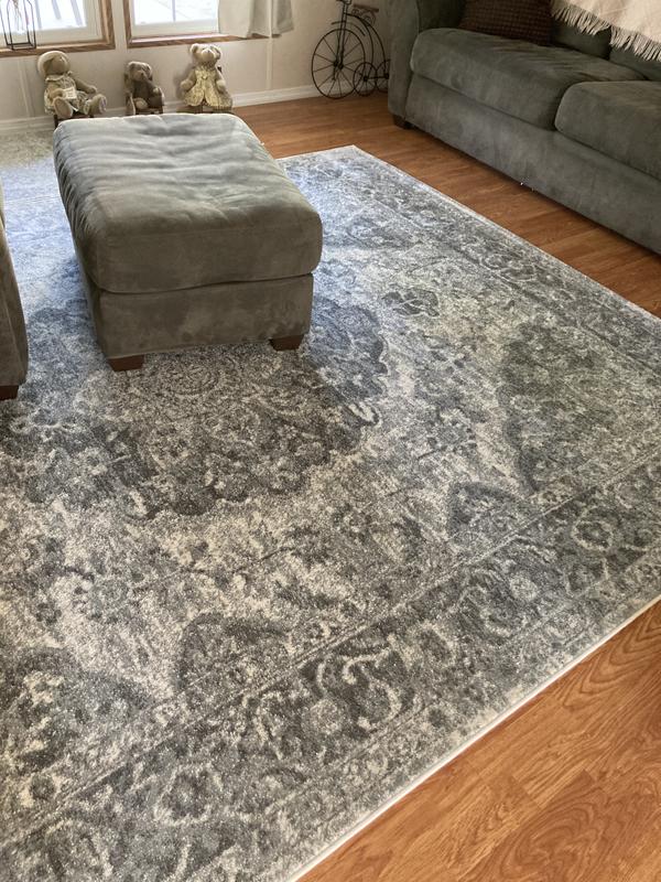 Area rug