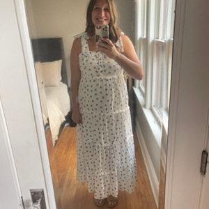 Customer photo for "Great maternity dress!"