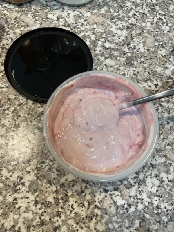 Raspberry Yogurt 8oz Tub - Noosa Yoghurt