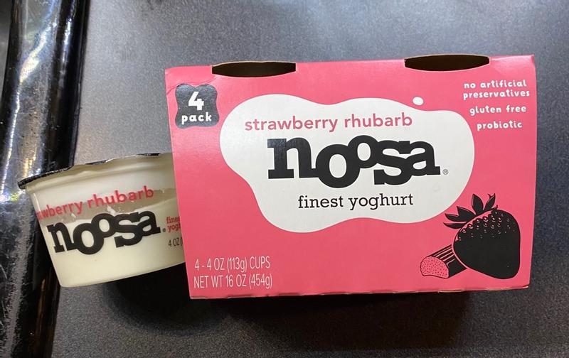 ミスパリ YOGURUN ヨーグルン  2箱 Strawberry Rhubarb Yogurt 8oz Tub - Noosa Yoghurt