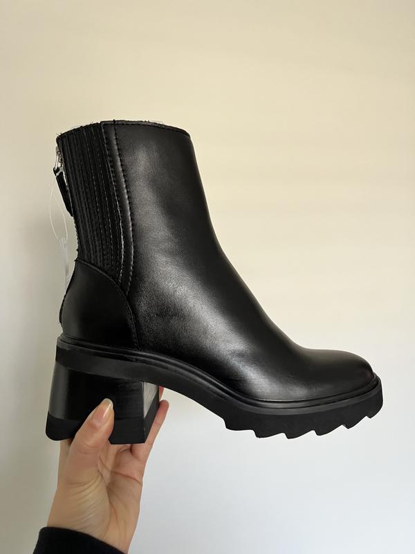 Review Thumbnail Image 0 229985657