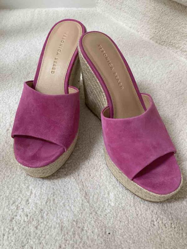 Review Thumbnail Image 1 218229029